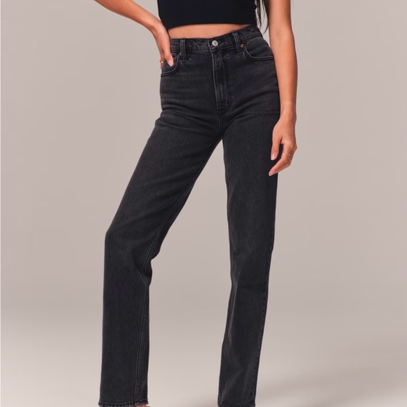 Classic Black Women's Jeans - Picture 2 of 8